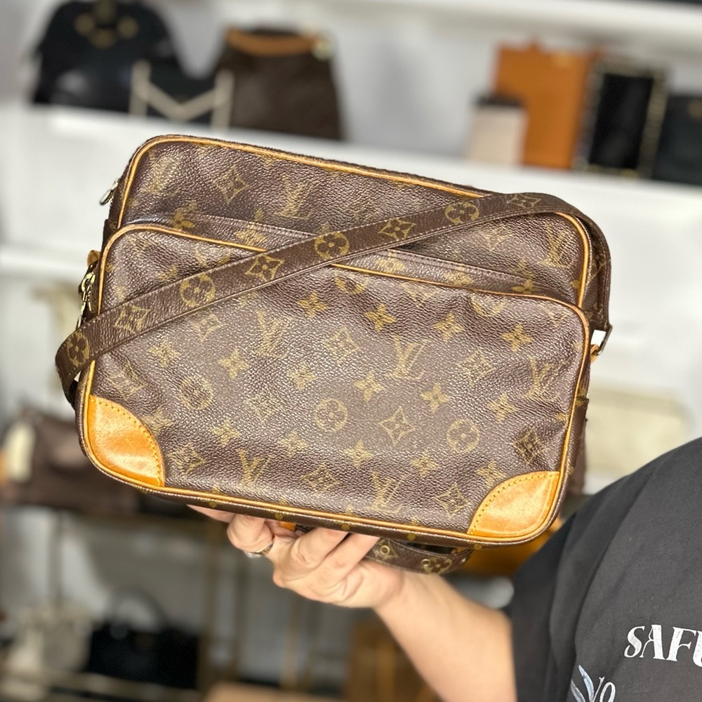 LV MONOGRAM CAMERA BAG
